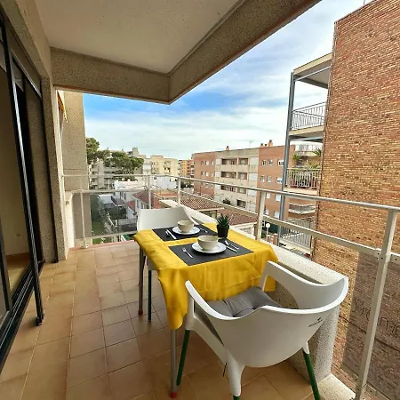 Apartment Domuum Holidays - Montcada Family