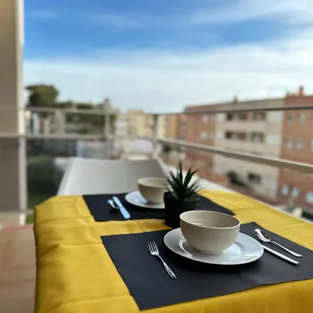 Apartment Domuum Holidays - Montcada Family *